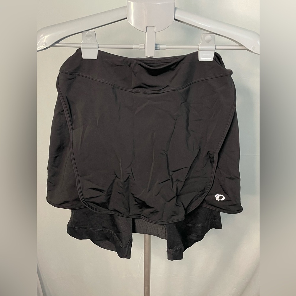 Pearl Izumi black cycling shorts with skirt size medium‎